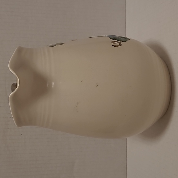 Vintage Metlox Poppytrail Pitcher with Blue Grapes - Picture 9 of 16